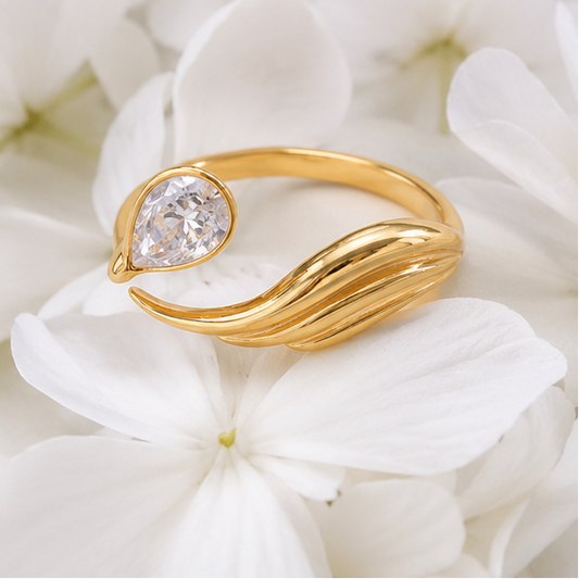 Dalia Dove Ring