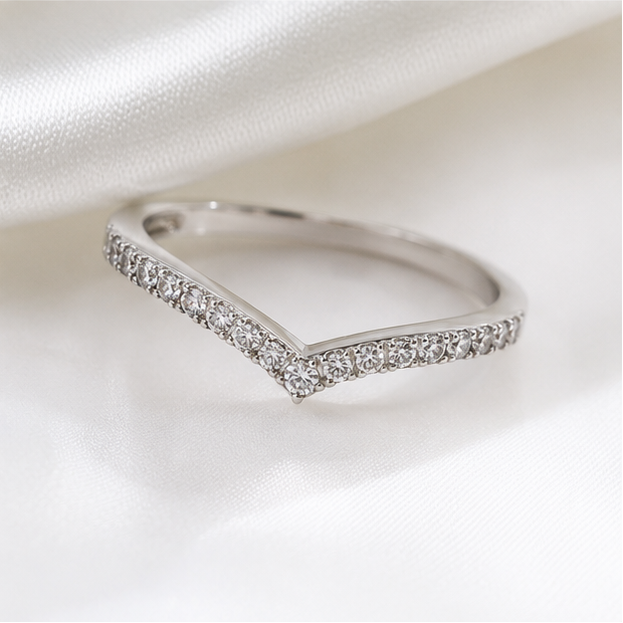 Luna Chevron Ring