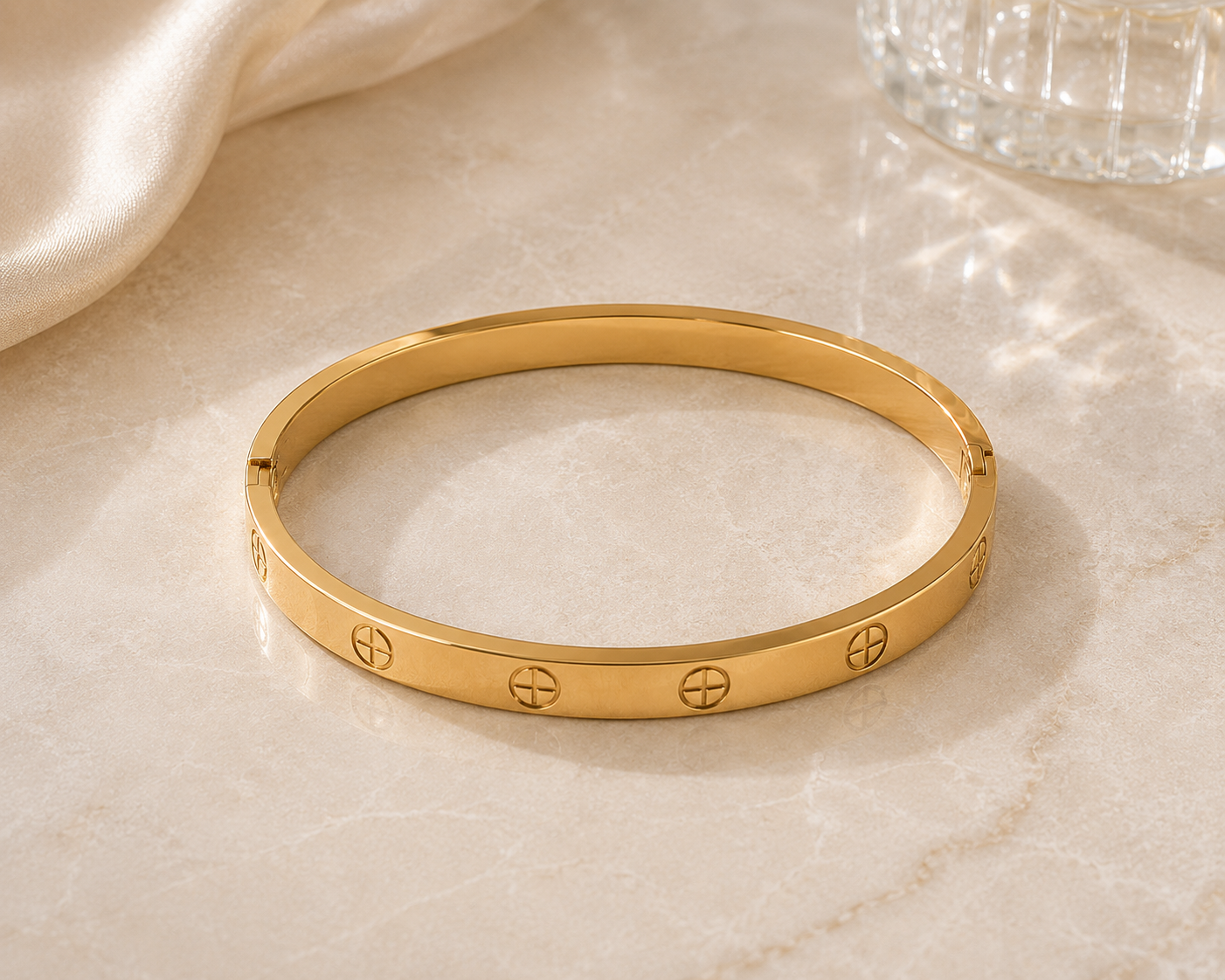 Lucia Love Bangle